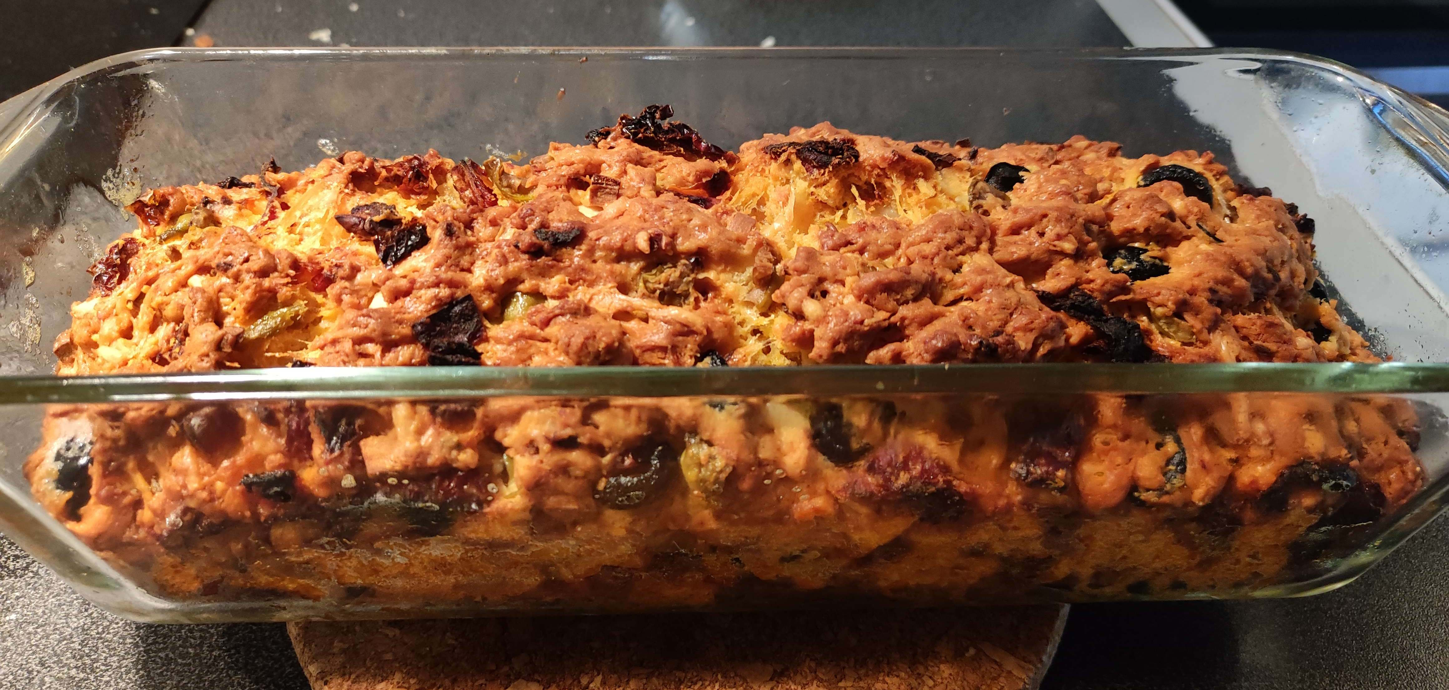 Cake aux olives et tomates séchées